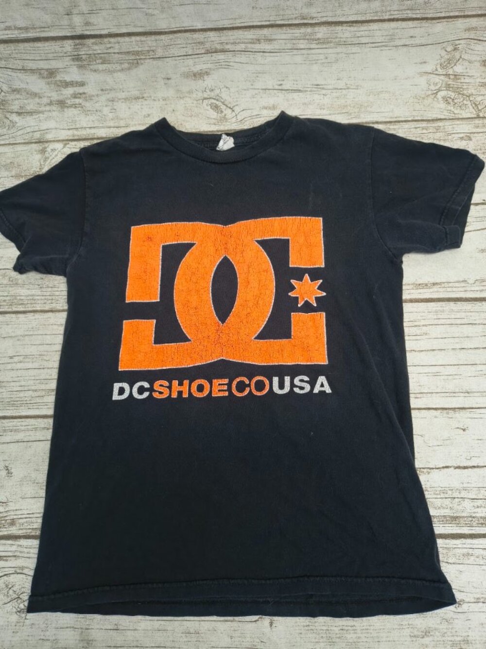 DC Shoes USA Logo Graphic T-Shirt Black Orange Size Small